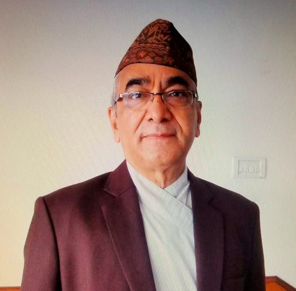 ‘अन्धकार पन्छाएर’ सार्वजनिक