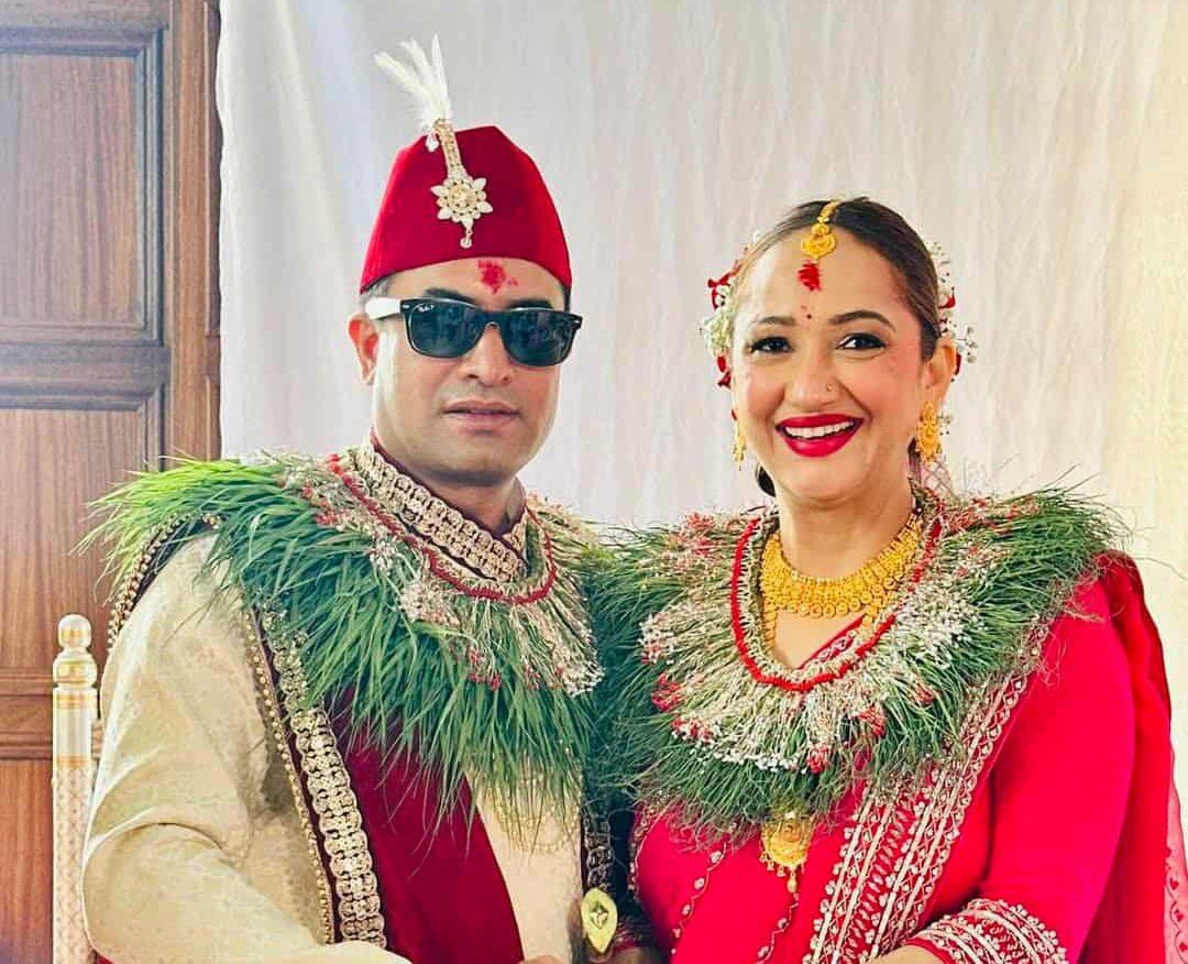 अभिनेत्री उषा पौडेलले  राहुल केसीसँग अमेरिकामा गरिन् विवाह