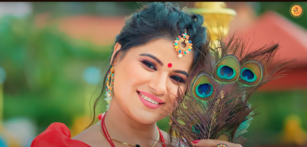 उमेर छदै कृष्ण भजन गाउन आग्रह गर्दै बबिना