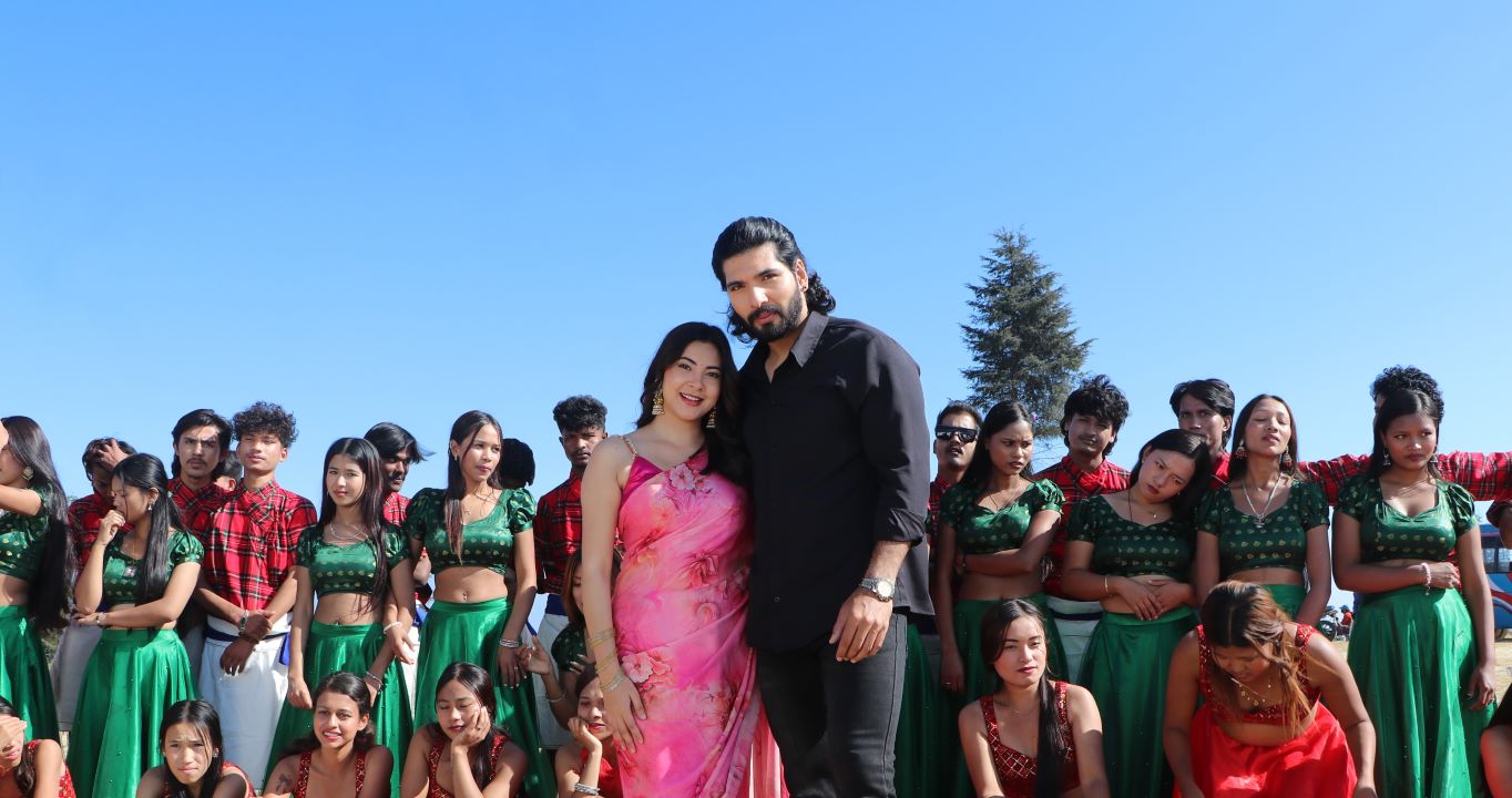 छमछमी नाच्दै सुशील र अञ्जना