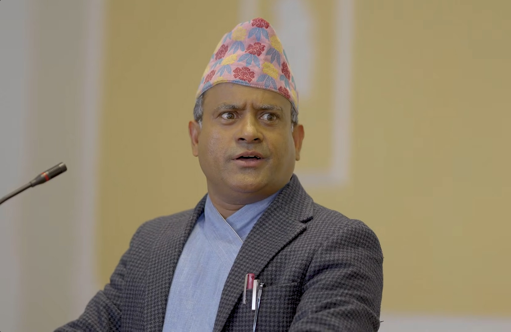 मुन्द्रेले ल्याए गाईजात्रा प्रस्तुति ‘मुन्द्रेको हाँस्यव्यंग्य सामाग्री २०८२’