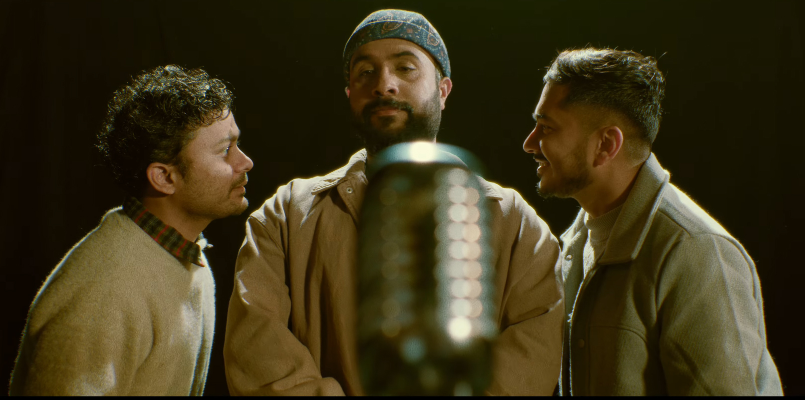 ‘अरे हो नेता जी’ सार्वजनिक