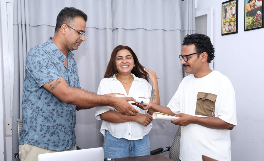 ‘जहाजैमा’ माग्ने बुढा अनुबन्धित