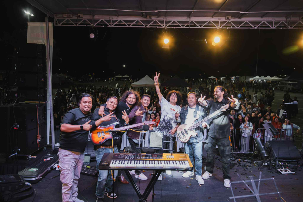 सिड्नीमा ‘प्रमोद खरेल एन्ड परम्परा’ गुञ्जिँदै