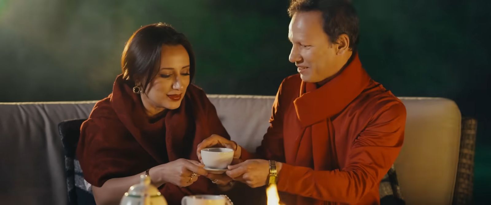 ‘सधैं साथमा तिम्रो’  सार्वजनिक