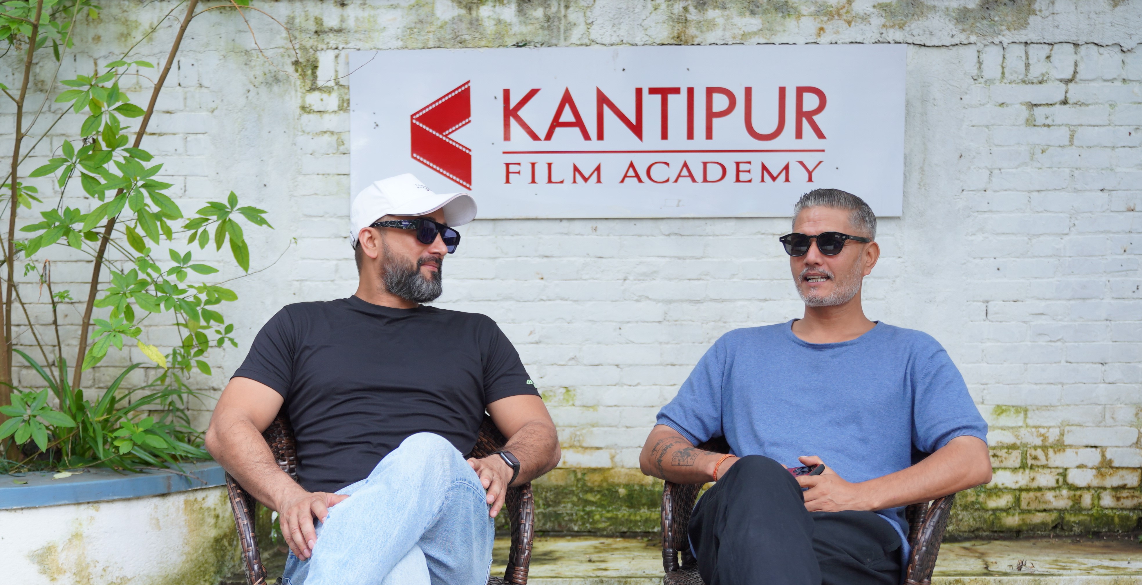 ‘सकम्बरी’ घोषणा - जीवन लुईटेल र अर्पण थापा अनुबन्धित