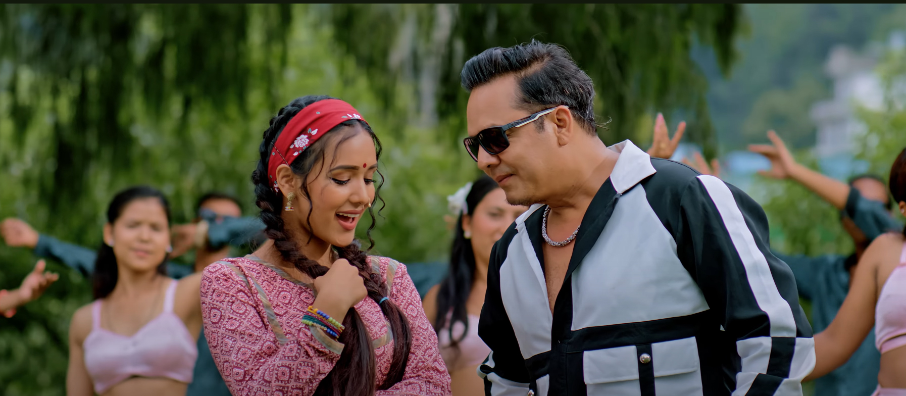 दिलिप रायमाझीको ‘घुमाई घुमाई‘