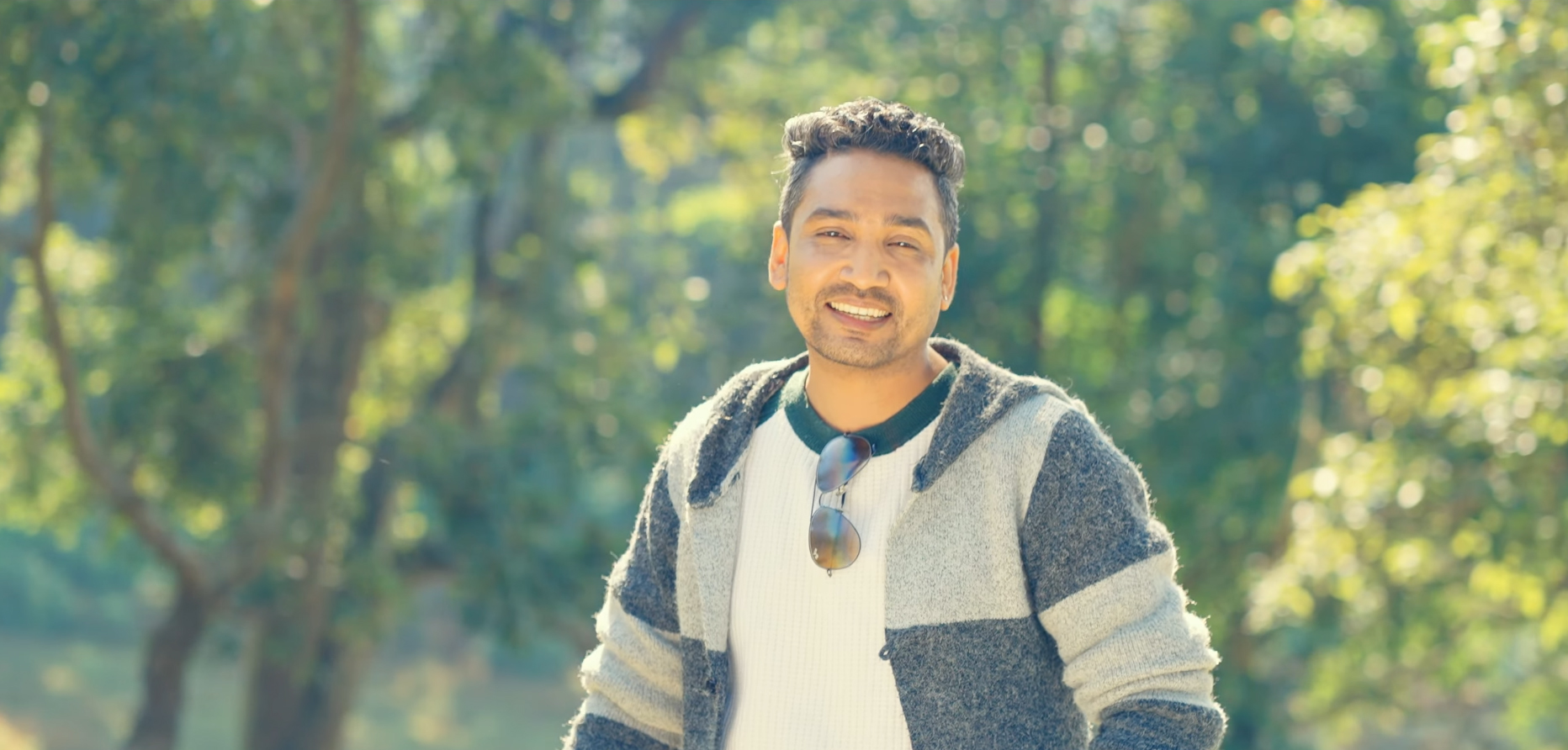 विक्रमले ल्याए  ‘दर्शन ढुङ्गा’