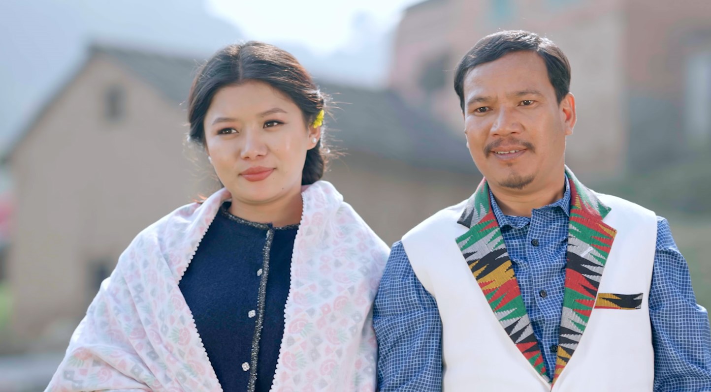 ‘मगमग बसना’ सार्वजनिक