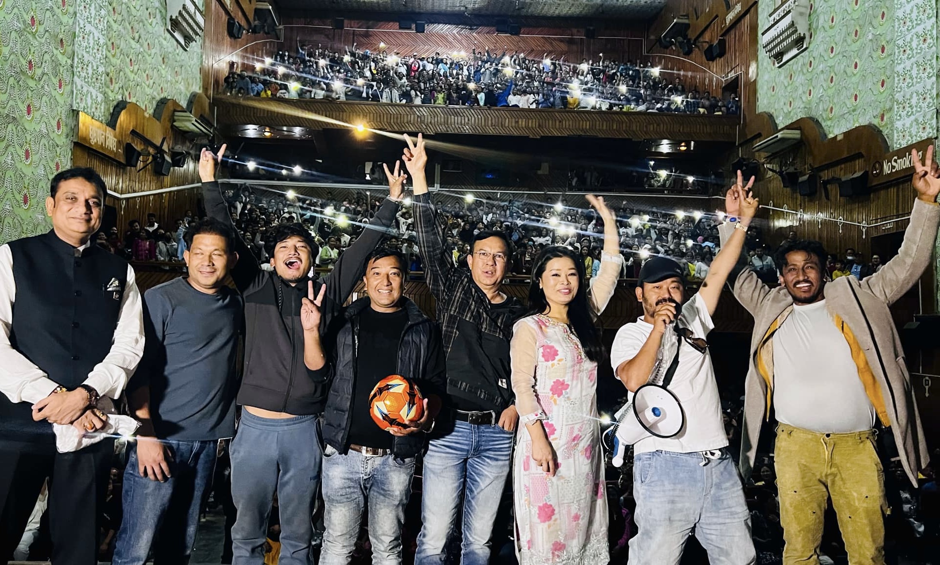 ‘अञ्जिला’ हेर्न हलमा जनसागर, दोस्रो शनिवार कस्तो छ व्यापार?