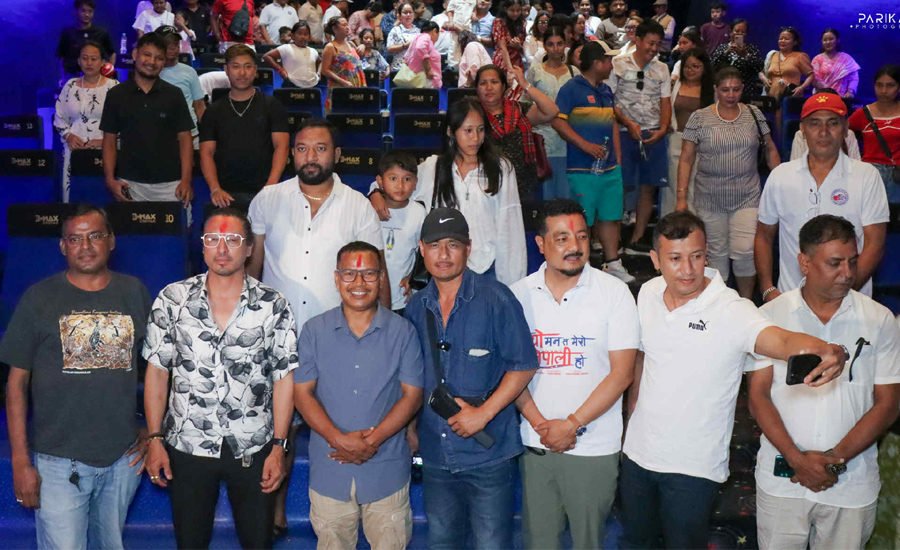 ‘यो मन त मेरो नेपाली हो’का कलाकारले  पूर्वका सहरमा दर्शक भेट्दै