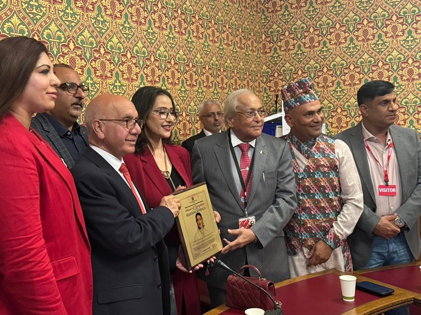 अभिनेत्री मनिषा कोइरालालाई बेलायतमा सम्मान