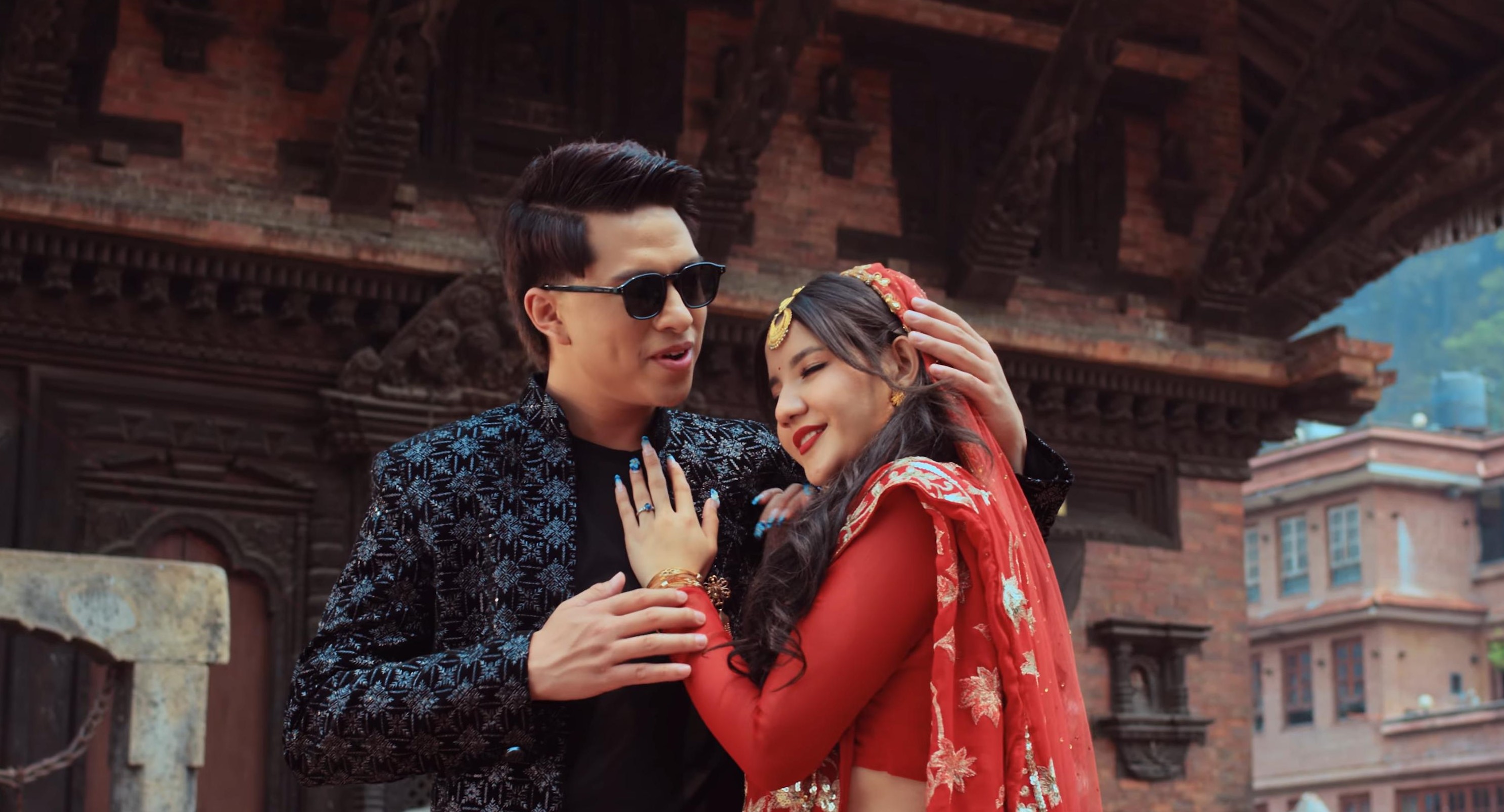‘कहीँ नभाको जात्रा’मा सियोन र खुसी