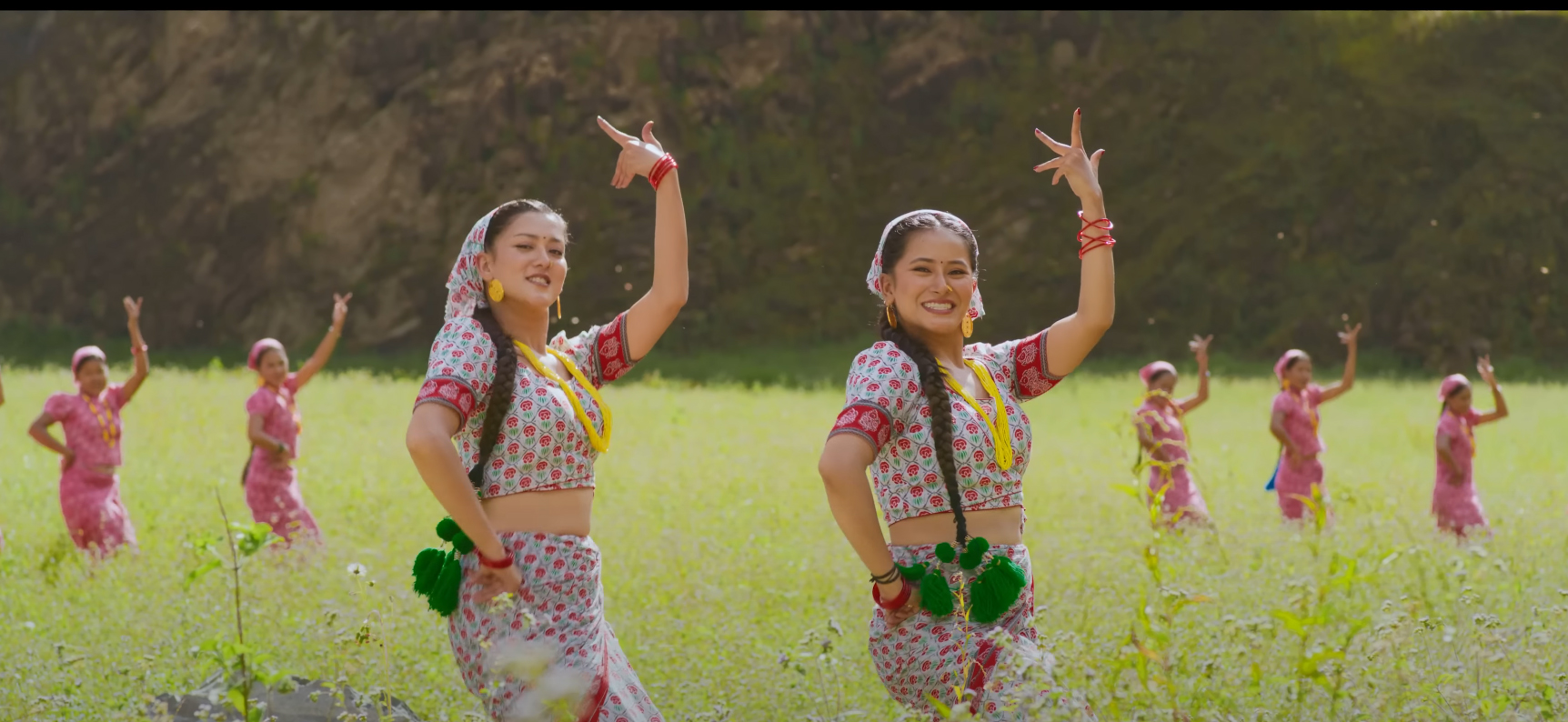 कसले जित्यो  'माइतीघर' को गीतमा भिडिओ बनाएर ५ लाख रूपैयाँ पुरस्कार ?