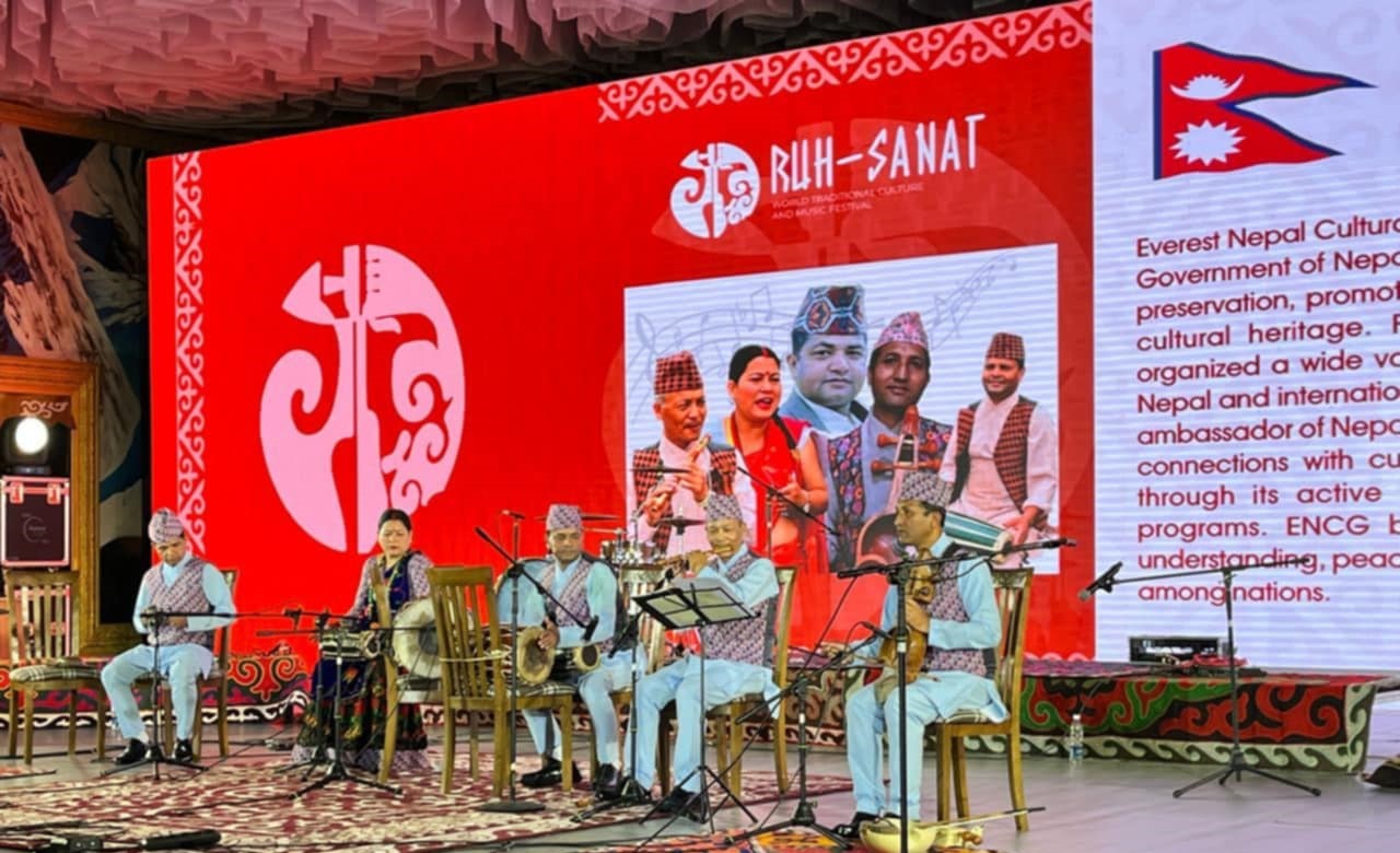 किर्गिस्तानमा घन्कियो मादल, बासुरी र सारङ्गी : नेपालीको प्रस्तुति उत्कृष्ट