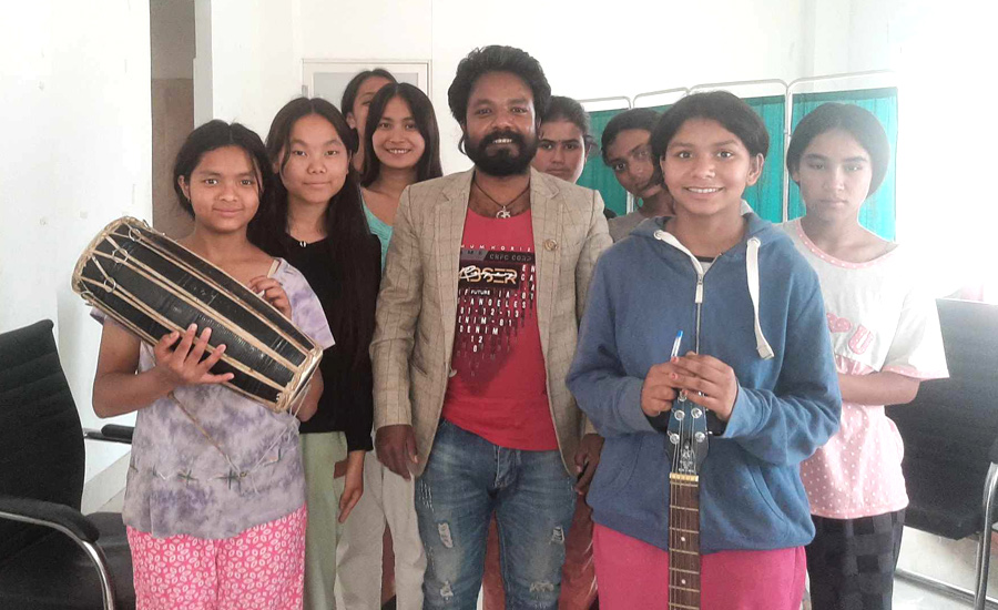 संगीत विकास मंचले थाल्यो अनाथ बालबालिकाको लागि संगीत कक्षा