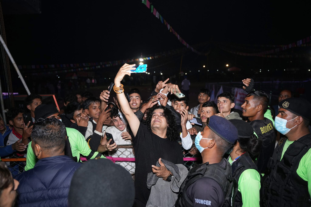 ‘प्रमोद एण्ड परम्परा’ धनगढीमा गुञ्जियो